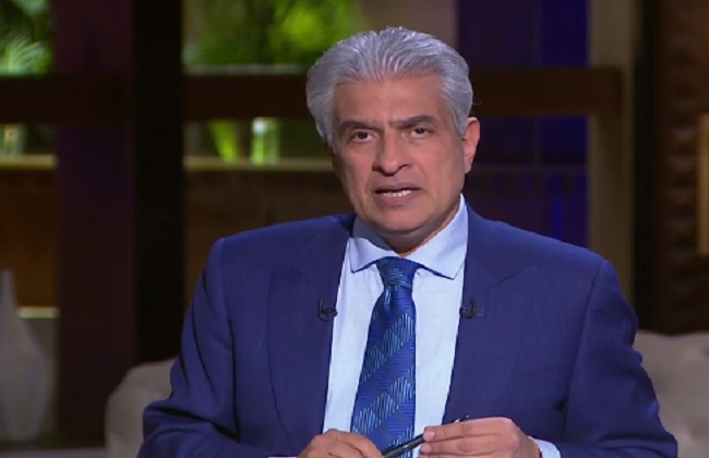 وائل الإبراشي: «عدم تنفيذ قرار ركوب كبار السن المواصلات العامة مجانا مصيبة»