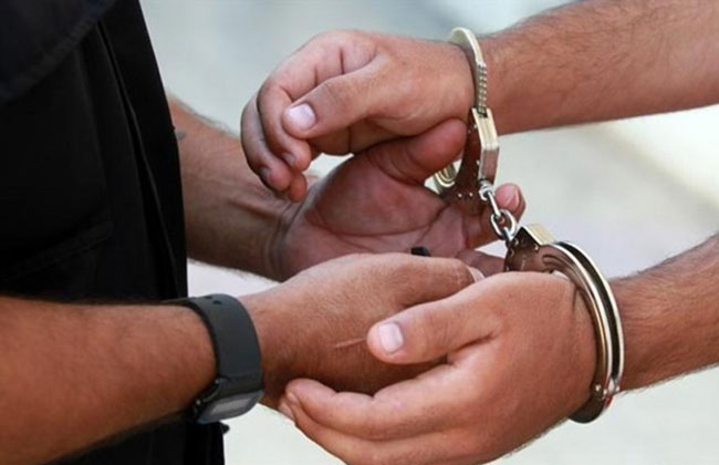 ضبط شخص صاحب شركة وهمية بالمعادي لإلحاق العمالة المصرية بالخارج
