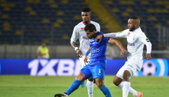 صحيفة مغربية: كاف قرر تأجيل مباراة الزمالك والرجاء