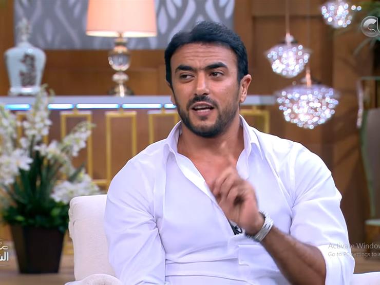 "نبطل هزار"..أحمد العوضي يكشف تفاصيل الصورة المثيرة للجدل