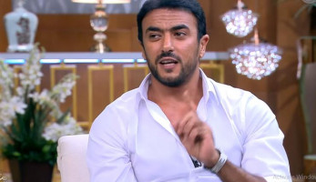 "نبطل هزار"..أحمد العوضي يكشف تفاصيل الصورة المثيرة للجدل