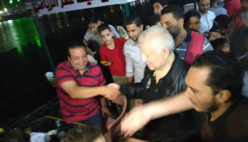 مشادات خلال زيارة مرتضى منصور لنادى ميت غمر.. والمستشار: «أنا صاحب النادي» (صور وفيديو)