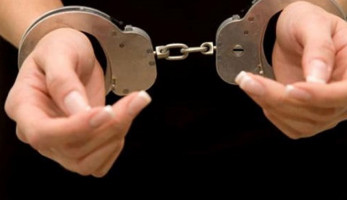 يذبح طفلا أمام أعين والده بسبب خلافات مالية بأكتوبر