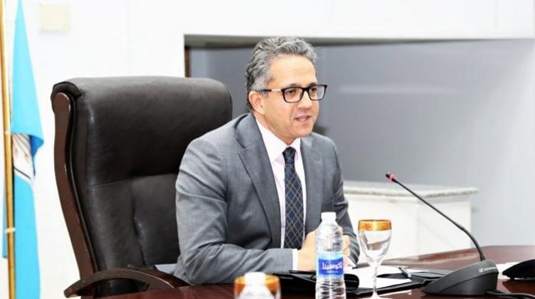 وزارة السياحة والأثار تتخذ إجراءات غلق بعض المنشات السياحية المخالفة