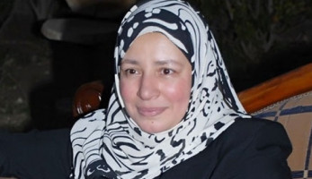 أشرف زكي: عبلة كامل بخير ولا صحة لما تردد عن إصابتها بالسرطان
