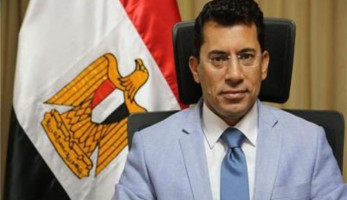 فيديو.. وزير الرياضة: مباراة نهائي إفريقيا بين الأهلي والزمالك بحضور جماهيري