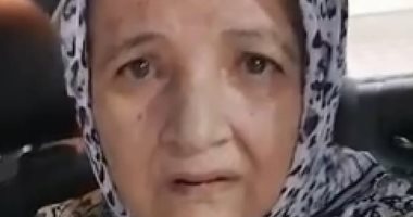 والدة صاحب فيديو "الزحف" تكشف تفاصيل الواقعة..وتؤكد: بنتى هى اللى نشرته