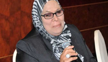 «مُستَقْطَع من سياقه».. آمنة نصير توضح حقيقة تصريحها عن «زواج المسلمة من غير المسلم»