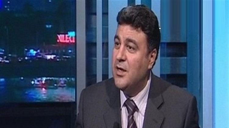 خبير: وسائل الإعلام قصرت في التوعية بفيروس كورونا.. ويطالب بتحقيق التوازن الإخباري