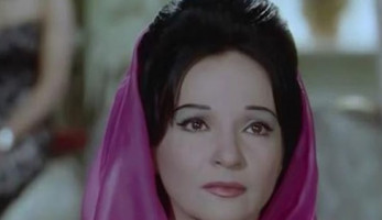 «فى ناس أحق منها».. صاحب عقار يرفض تعليق عبارة «عاش هنا» لشادية