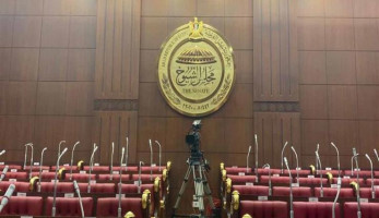 نسخة من الدستور وتابلت وبادج سيارة.. ننشر أبرز محتويات حقيبة أعضاء الشيوخ