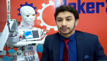 المخترع المصري لروبوت مسحات كورونا: «أتمنى تصنيعه في مصر بدلا من الخارج» | فيديو
