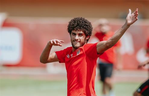 بيراميدز يتعاقد رسميا مع أحمد الشيخ
