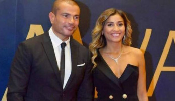 دينا الشربيني توسط عددا من أصدقائها للتصالح مع عمرو دياب