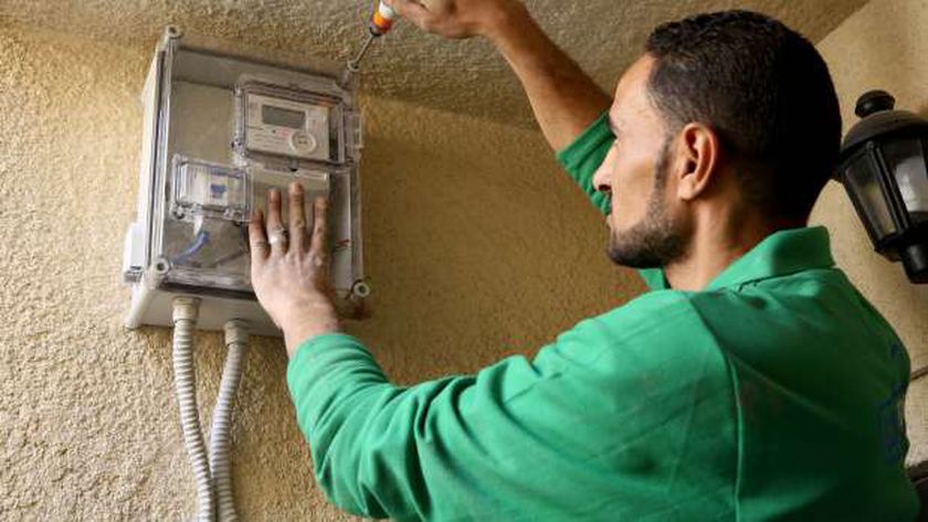 عقوبة عدم التقدم لتركيب العداد الكودي: قطع التيار وفرض غرامات فورية