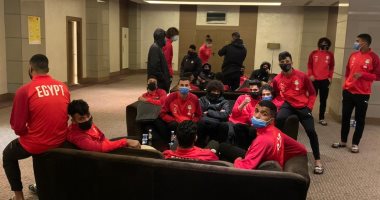 منتخب الشباب يعود من تونس ويدخل الحجر الصحى