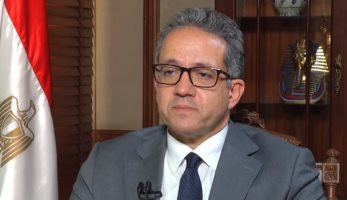 وزير السياحة: قرار عودة رحلات العمرة تحسمه لجنة إدارة أزمة كورونا