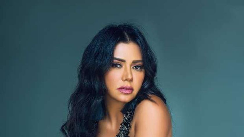 رشوان توفيق عن فيديو «مفاتن» رانيا يوسف: يحملون أوزارهم على ظهورهم