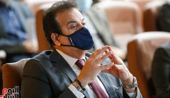 وزير التعليم العالى: حالات كورونا مستمرة فى الصعود خلال شهرى يناير وفبراير