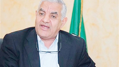 عضو بالتشييد والبناء يطالب بوضع حلول لتحديات قطاع المقاولات