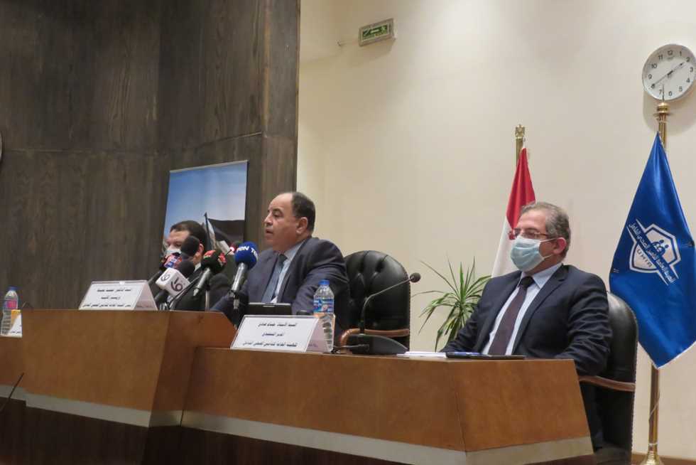 وزير المالية: تحسين أجور موظفي القطاع الصحي والمعلمين في 2020 رغم كورونا