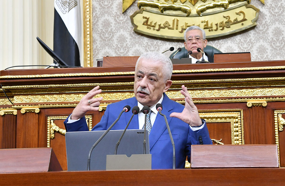 شوقي للنواب: اسألوا وزير المالية في مرتبات المعلمين