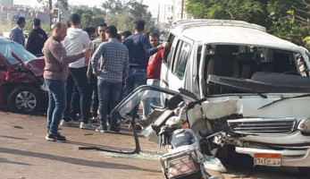 بالأسماء.. إصابة 3 سيدات ورجل في حادث تصادم سيارتين بالفيوم