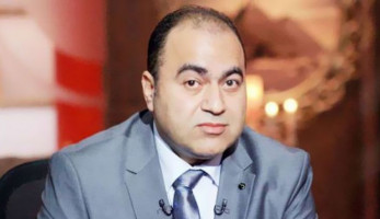 استشاري مناعة يوجه: المصاب بكورونا لـ10 أيام ولا تظهر عليه أعراض.. غير معدي ويمارس حياته