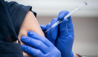 شاهد.. مستشار الصحة للأبحاث: المرحلة الأولى من لقاحات كورونا ستشمل مستشفيات العزل