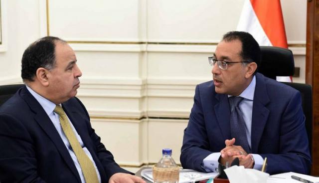 عاجل ..أول تحرك من الحكومة بعد إصابة ثلاث وزراء بفيروس كورونا