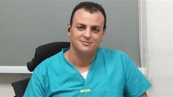 طبيب يكشف حقيقة انتقال سلالة إنفلونزا الطيور الجديدة للبشر (فيديو)