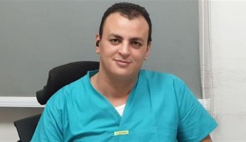 طبيب يكشف حقيقة انتقال سلالة إنفلونزا الطيور الجديدة للبشر (فيديو)
