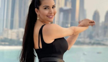 شاهد.. لاميتا فرنجيه بفستان شفاف بدون بطانة في أحدث ظهور لها