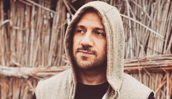 إيناس مكى عن شقيقها أحمد: فى العزل المنزلى ويخضع لبروتوكول علاج كورونا