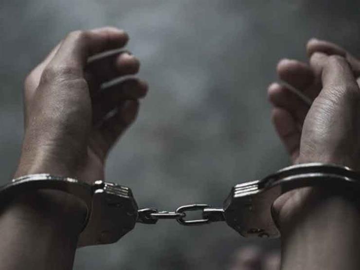 تجديد حبس موظف 15 يومًا لاتهامه بابتزاز سيدة بصور جنسية