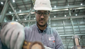 ما شروط الانتقال من عمل إلى أخر في السعودية بعد إلغاء نظام الكفيل؟