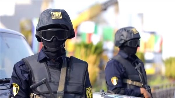 "مبروك كسبت جايزة".. عاطلان ينتحلان صفة مندوبي شركة محمول للنصب على المواطنين