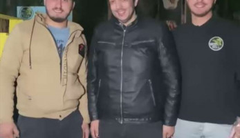 حكاية طالب جامعي يتجول في شوارع الزقازيق بـ«عربة آيس كريم»: الشغل مش عيب