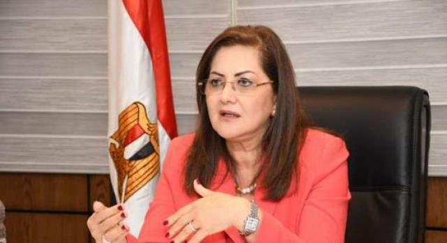 التخطيط: ” فيتش ” تتوقع نمو الاقتصاد المصري بنسبة 6% العام المالي المقبل