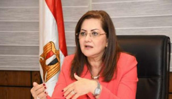 التخطيط: ” فيتش ” تتوقع نمو الاقتصاد المصري بنسبة 6% العام المالي المقبل