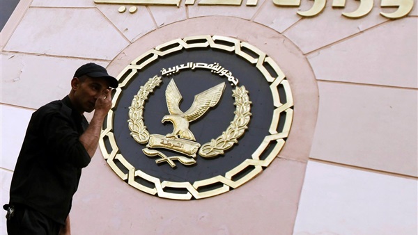 الداخلية تكشف ملابسات احتجاز شخص داخل غرفة بباب حديدي في الشرقية