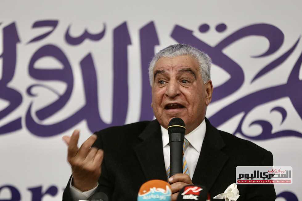 زاهي حواس يكشف حقيقة علاقة «لعنة الفراعنة» بالحوادث الأخيرة في مصر