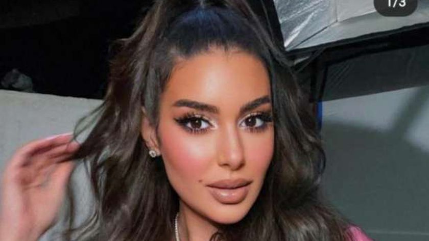 ضجة كبيرة على صور ياسمين صبري الشبيهة لـ كيم كارداشيان: النسخة المصرية