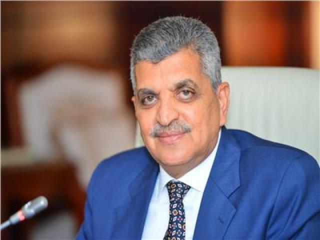 عاجل.. بيان من رئيس هيئة قناة السويس يكشف مؤامرة خطيرة