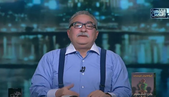 إبراهيم عيسي مطالبًا المشاهير بنشر صور تطعيمهم بلقاح كورونا: لما تعطسوا بتنزلوا صور