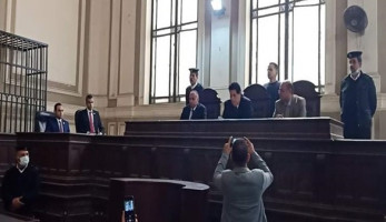 تأجيل محاكمة طبيب الأسنان المتهم بهتك عرض 4 رجال لـ16 يونيو