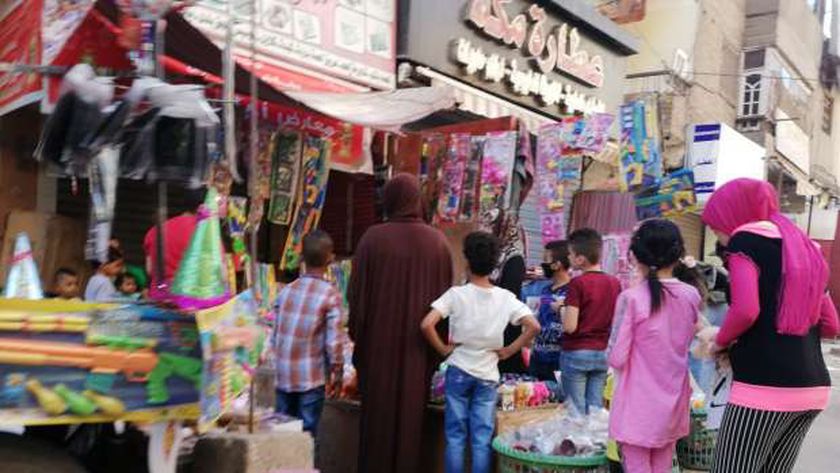 الغرف التجارية تعلن دخول سلع عيد الفطر بدون زيادة في الأسعار