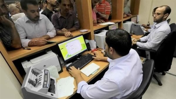 احذر.. الفصل من الخدمة والإحالة للمعاش عقوبة الموظفين المقصرين فى قانون الخدمة المدنية