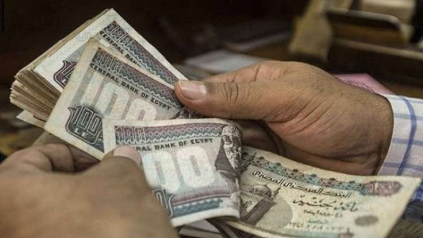 الحكومة تقر الحد الأدنى للأجور للموظفين والعاملين بالدولة والهيئات الاقتصادية