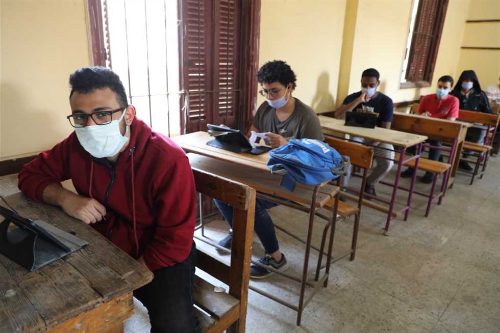 قبل امتحانات الثانوية العامة.. مطالبة برلمانية بسرعة تهيئة البنية التكنولوجية للمدارس